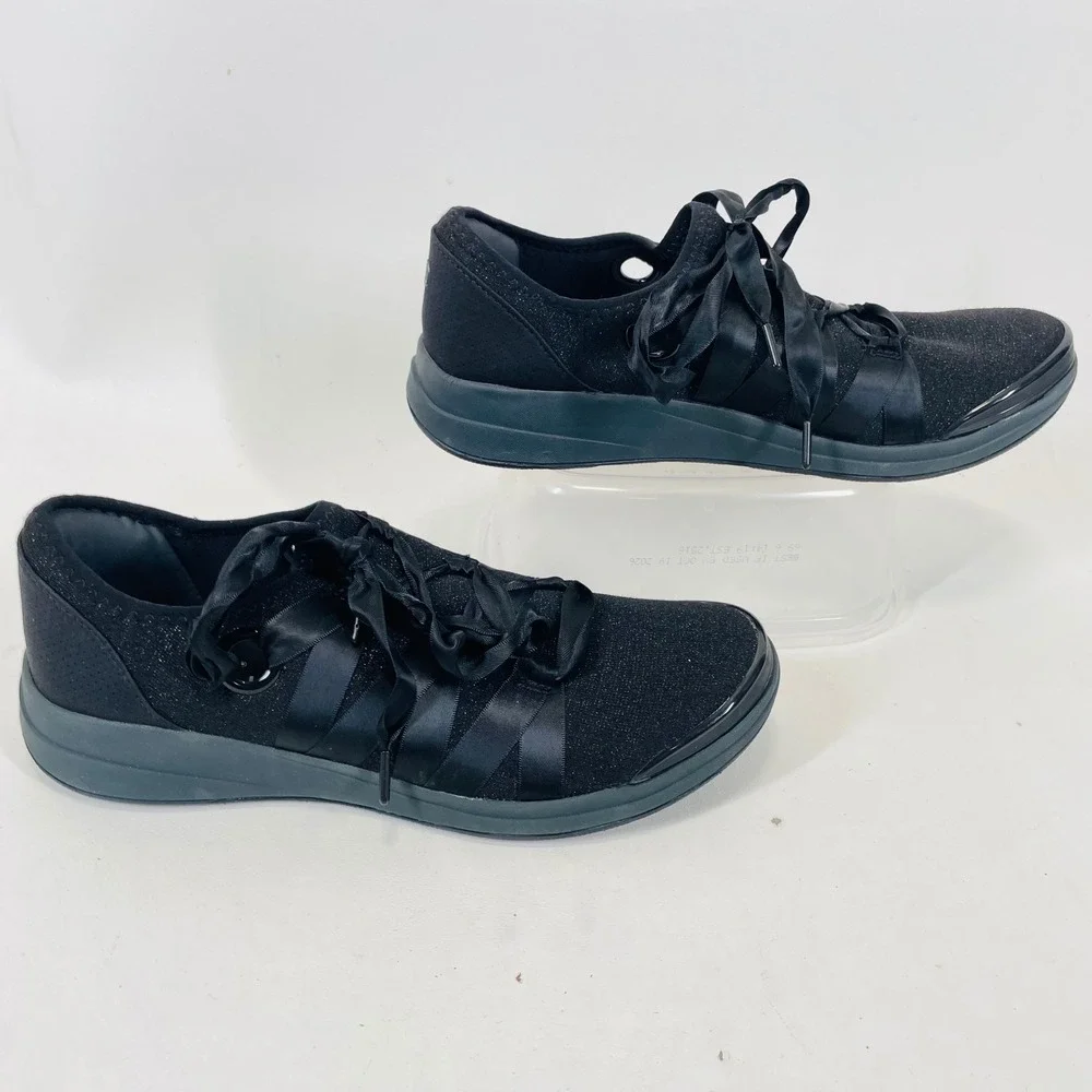 Bzees Inspire Black Shimmer Satin Ribbon Lace Up Sneakers Womens 9M Shoes